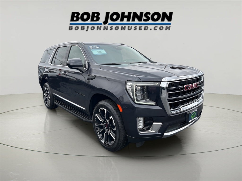 2023 GMC Yukon SLT CARBRAVO!