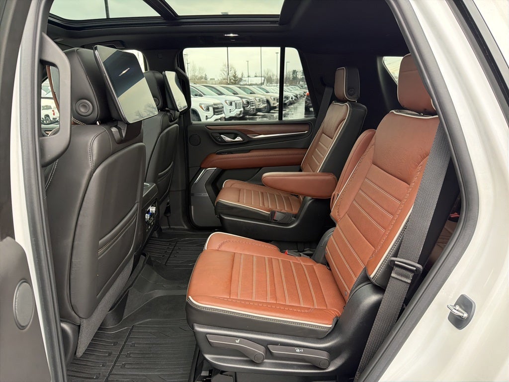 2023 GMC Yukon Denali Ultimate CARBRAVO