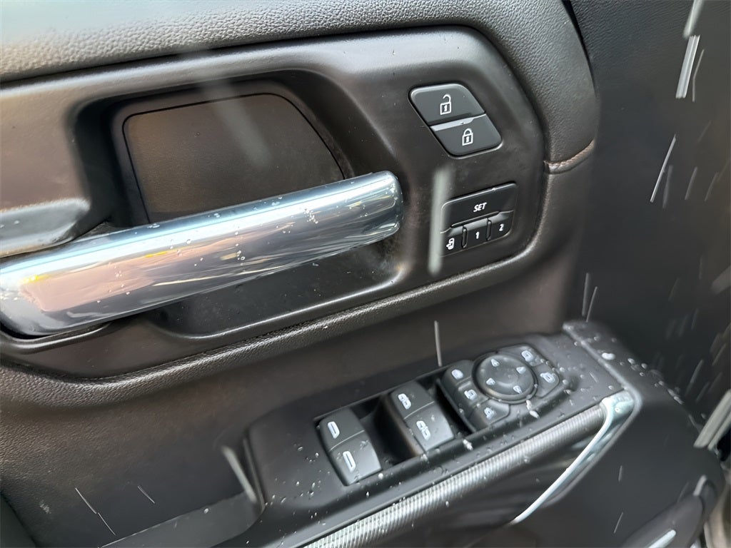 2022 GMC Sierra 2500HD AT4 CARBRAVO