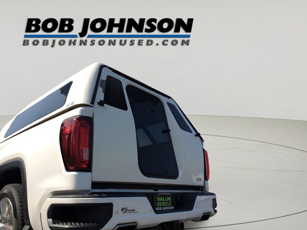 2020 GMC Sierra 1500 Denali With MATCHING FIBERGLASS CAP