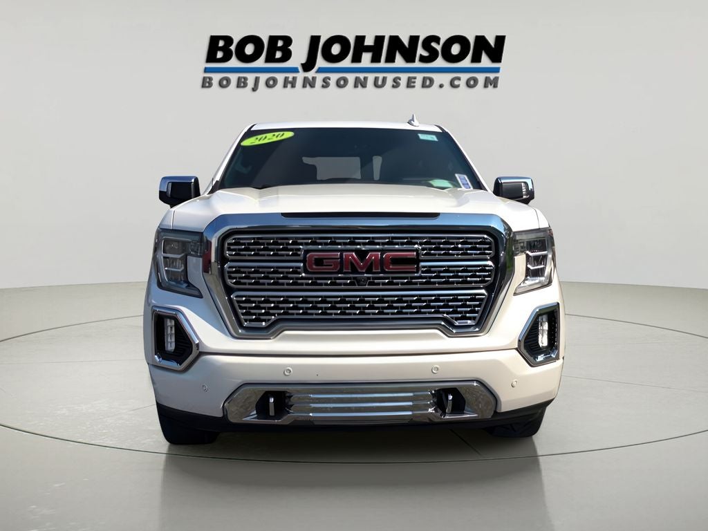 2020 GMC Sierra 1500 Denali With MATCHING FIBERGLASS CAP