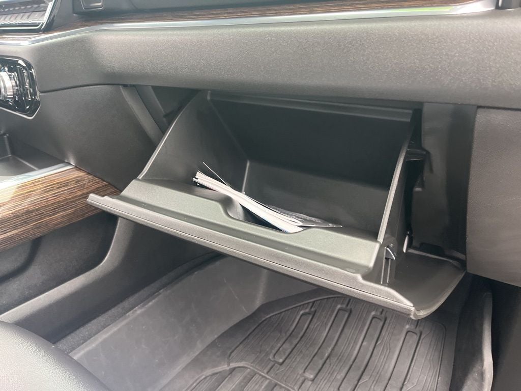 2024 GMC Sierra 1500 Elevation SUNROOF