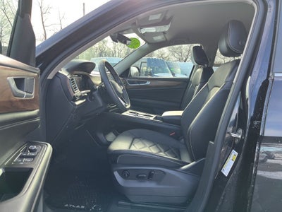 2024 Volkswagen Atlas 2.0T SE