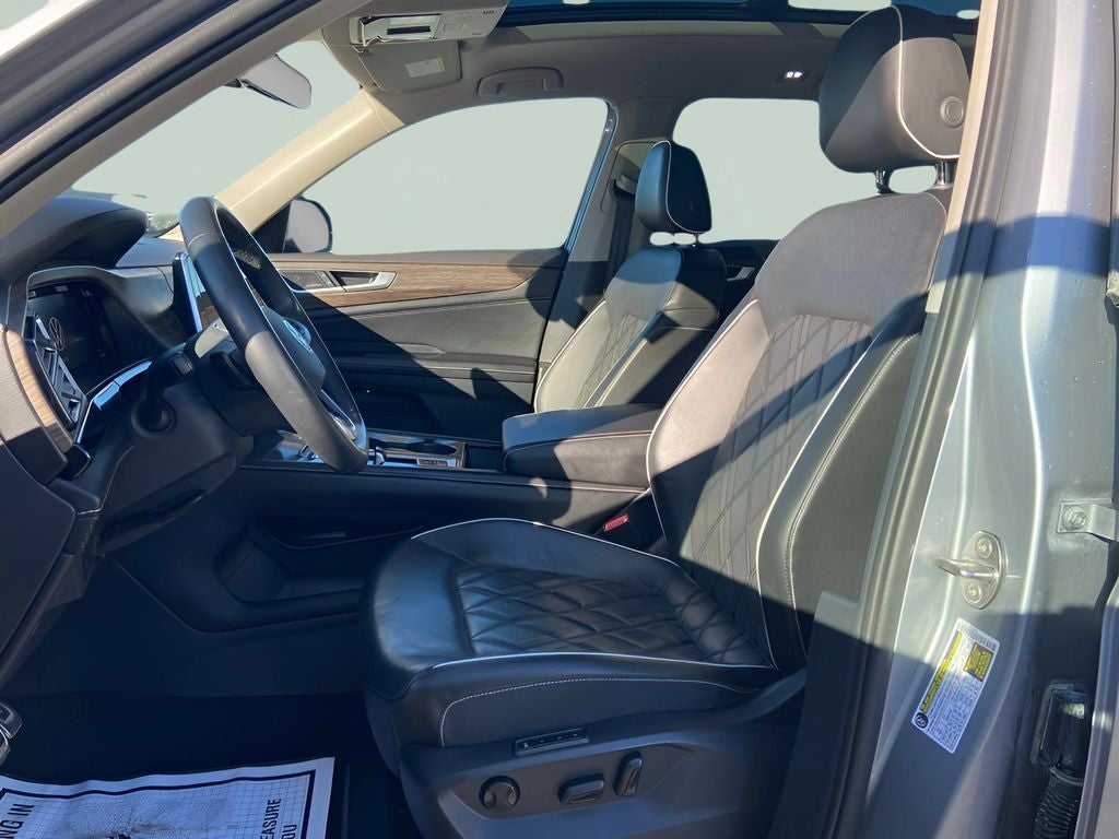 2024 Volkswagen Atlas 2.0T SEL Premium R-Line