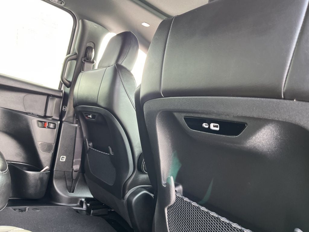 2024 Chrysler Pacifica Touring L S APPERANCE PACKAGE