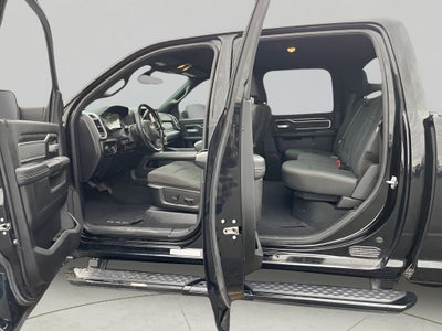 2022 RAM 3500 Big Horn NIGHT EDITION/5TH WHEEL/DUALLY