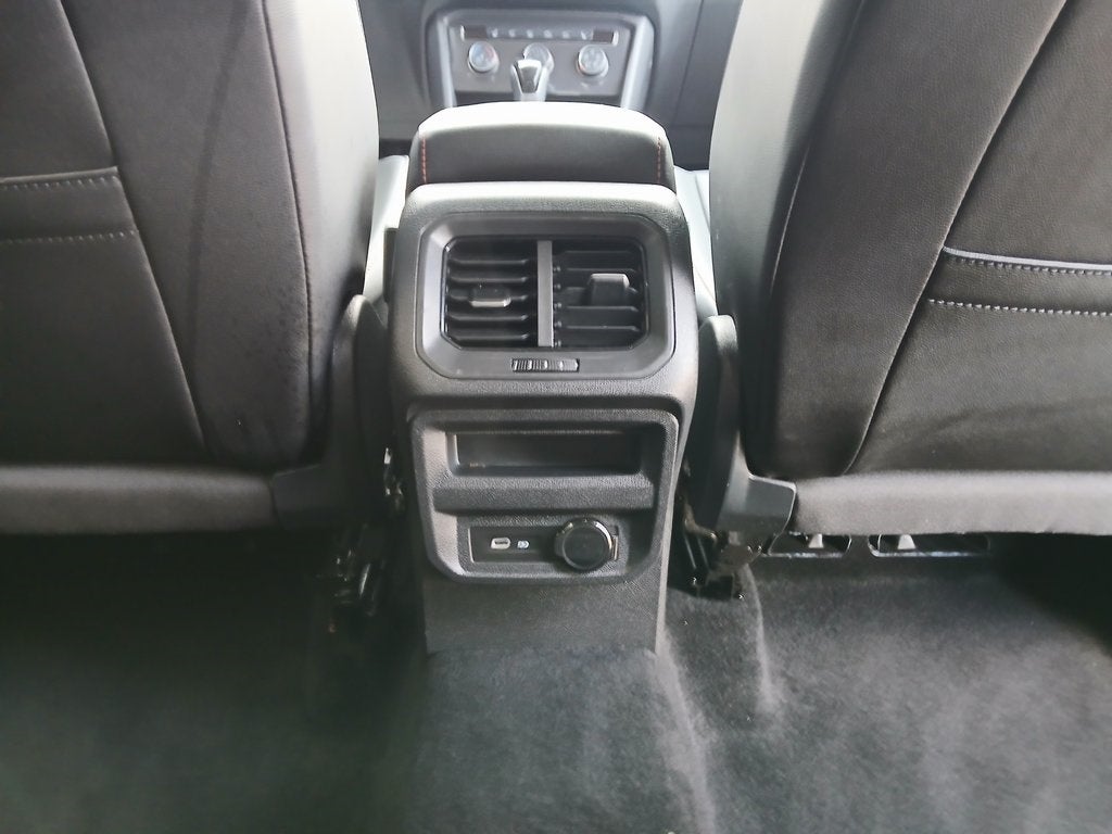 2024 Volkswagen Tiguan 2.0T Wolfsburg Edition