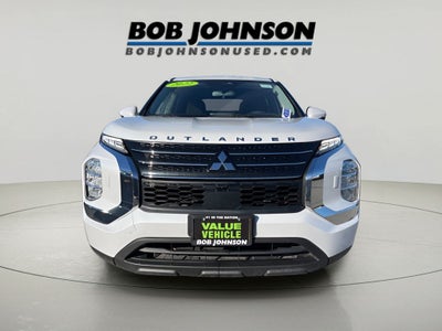 2022 Mitsubishi Outlander ES