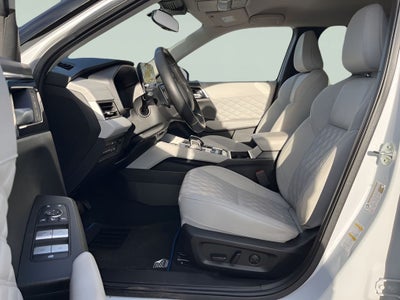 2023 Mitsubishi Outlander PHEV SEL