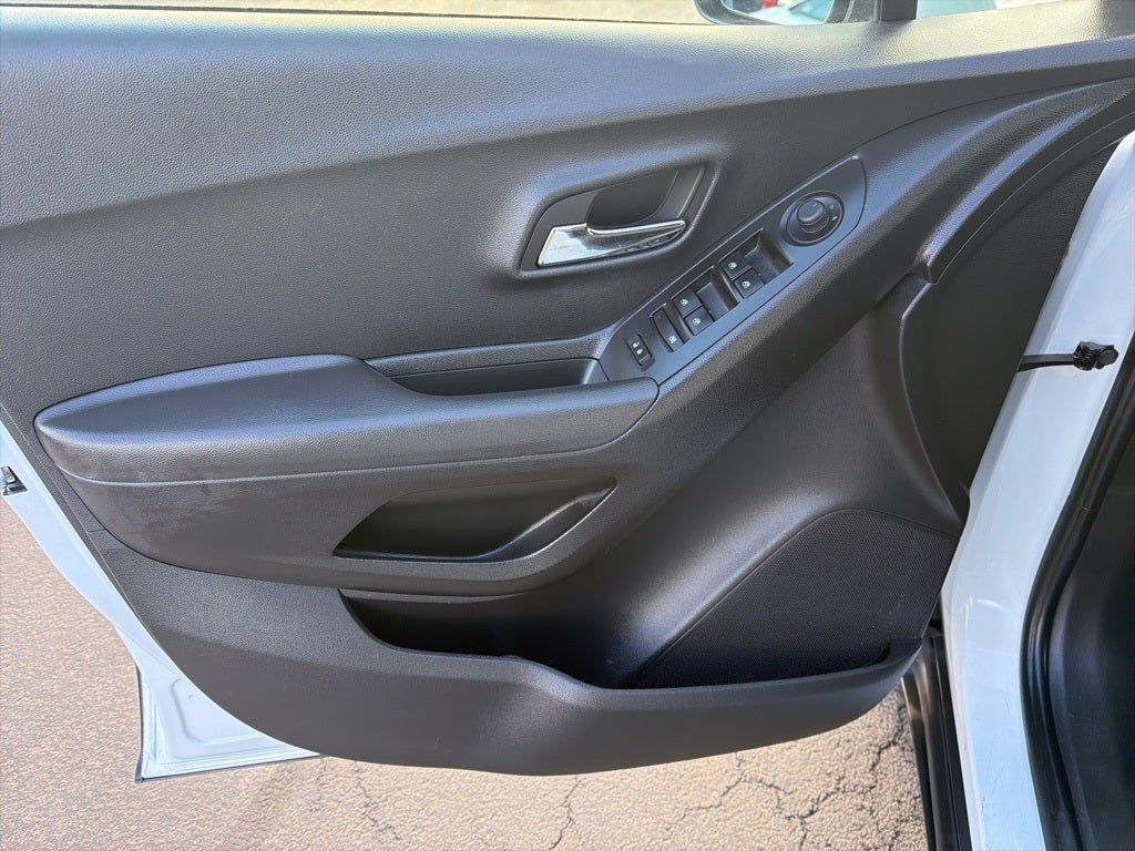 2020 Chevrolet Trax LS CARBRAVO!