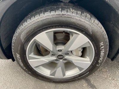 2025 Audi Q5 40 Premium Convenience Plus Package Panoramic Sunr quattro