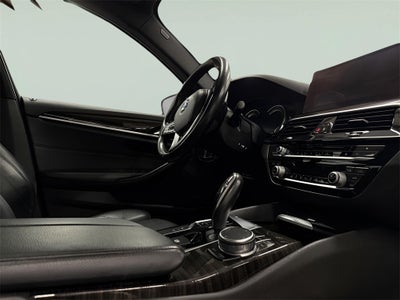 2019 BMW 5 Series 530i xDrive CarBravo