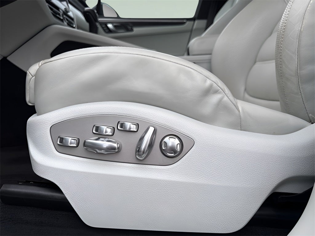 2023 Porsche Macan GTS