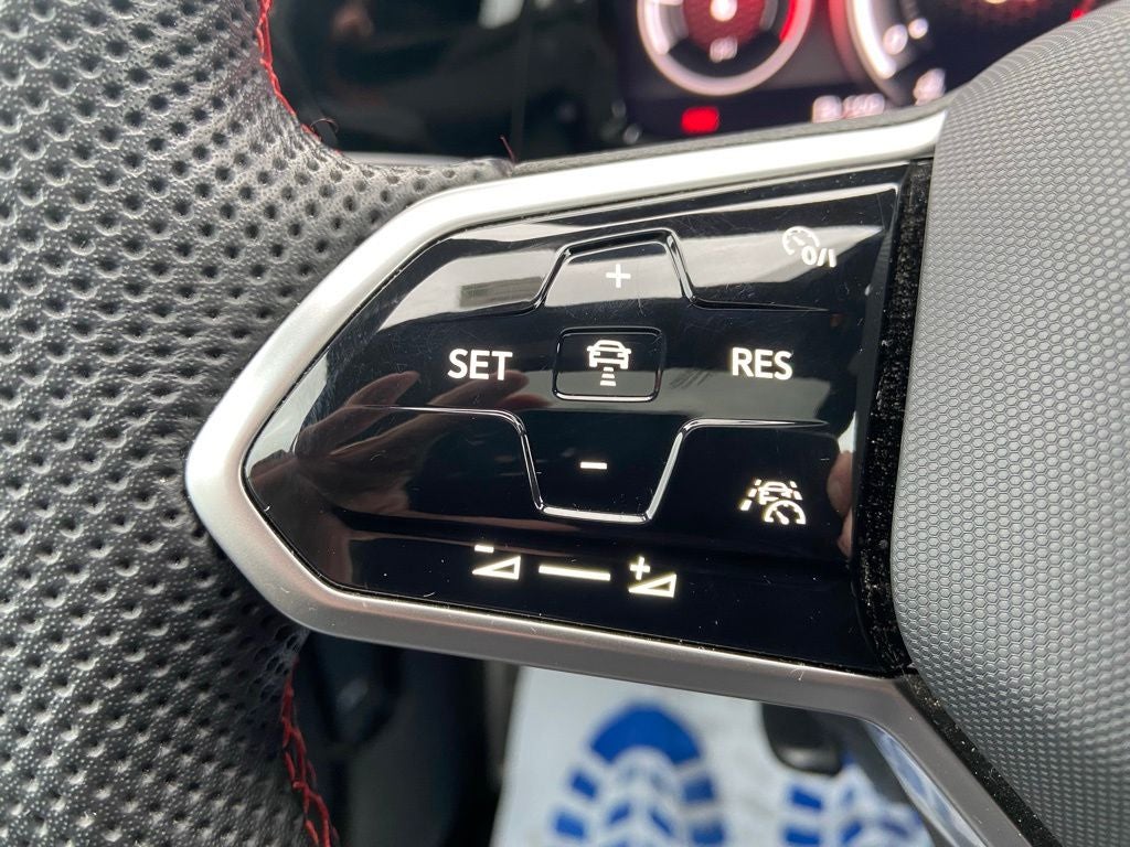 2023 Volkswagen Golf GTI 2.0T SE