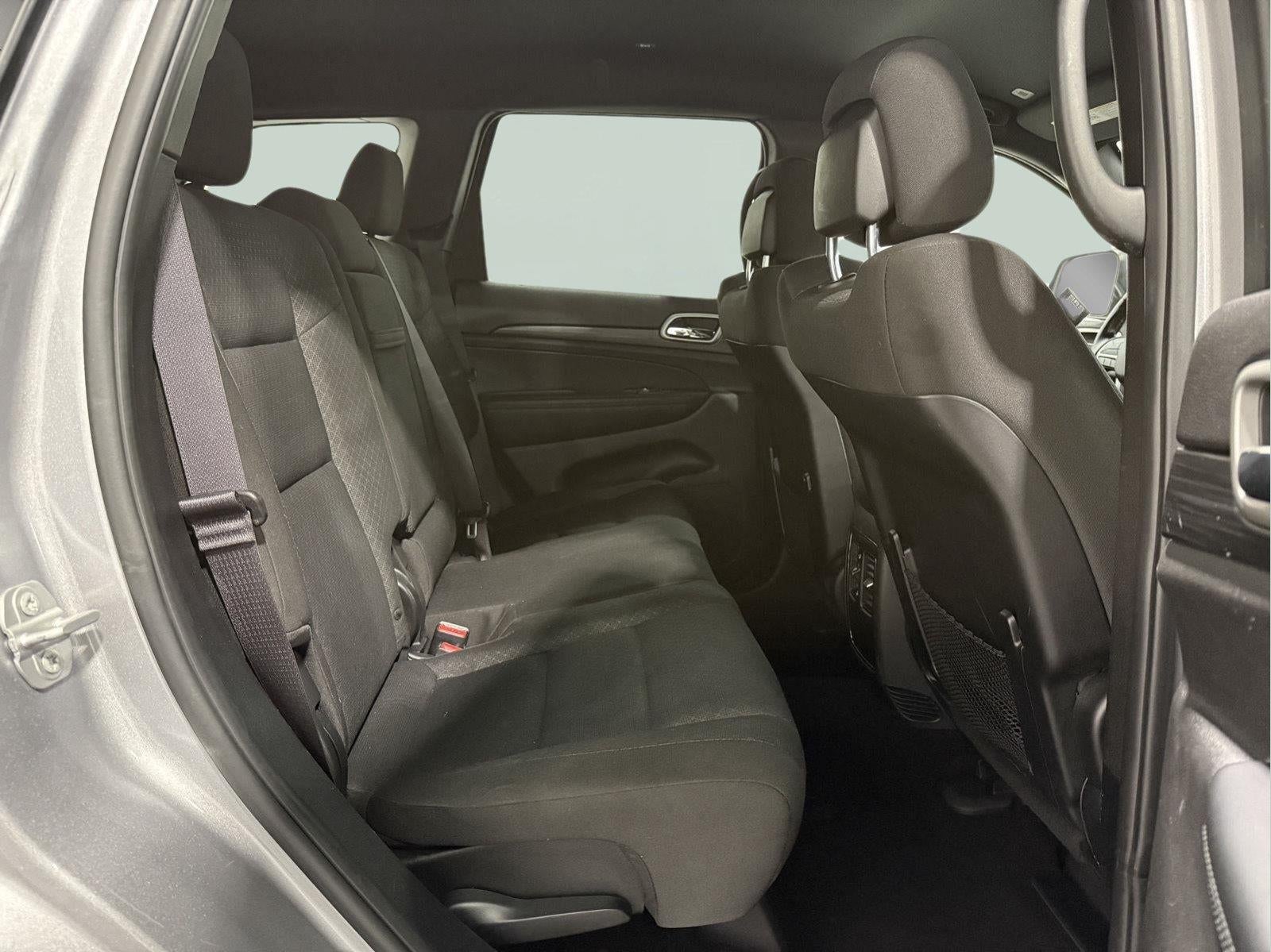 2020 Jeep Grand Cherokee Laredo E 4x2