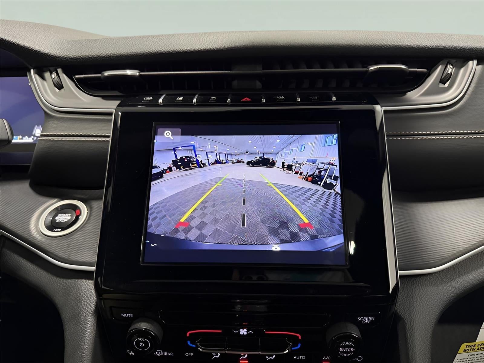 2024 Jeep Grand Cherokee Laredo X 4x4