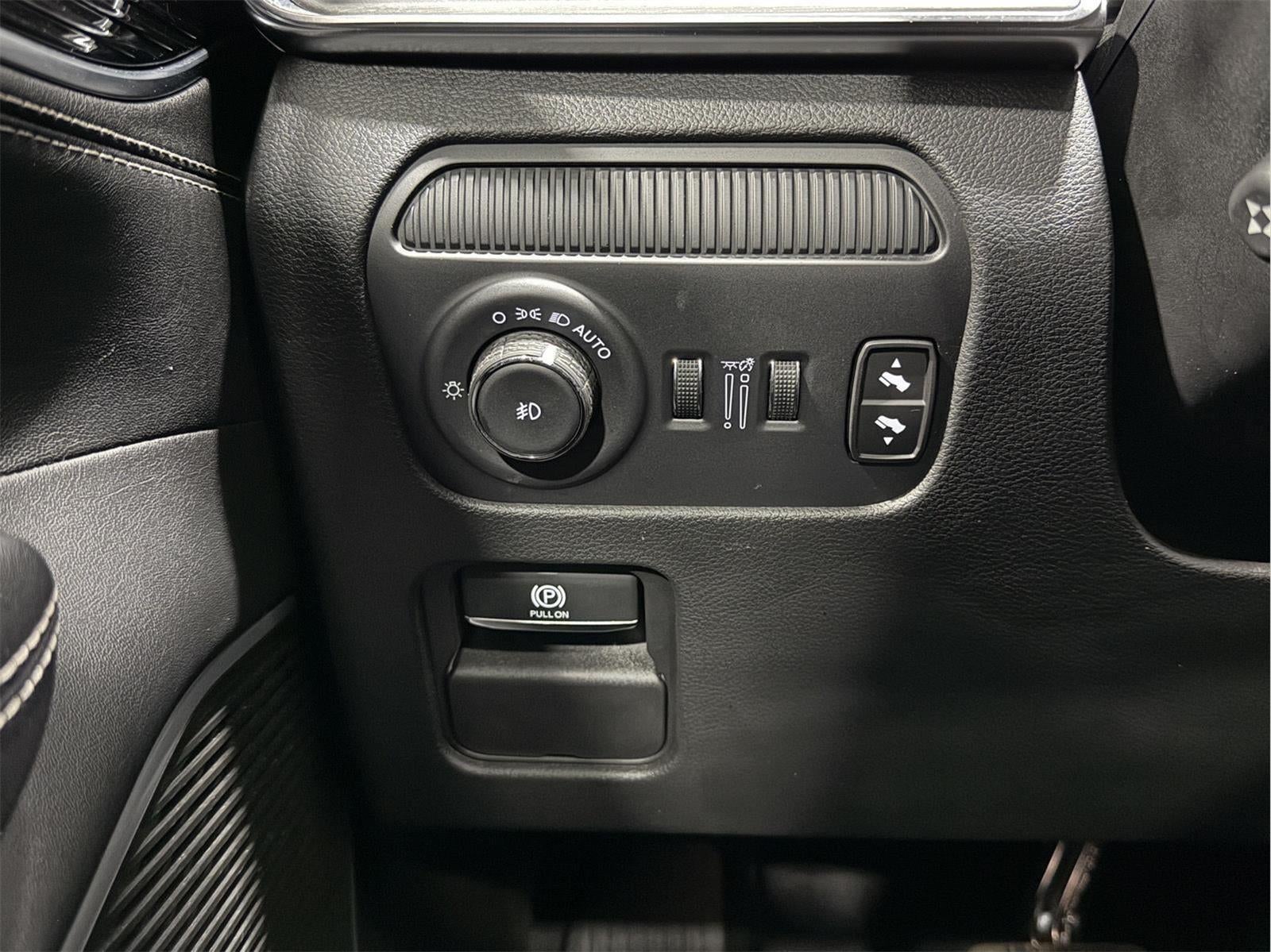 2024 Jeep Wagoneer L Series II Carbide
