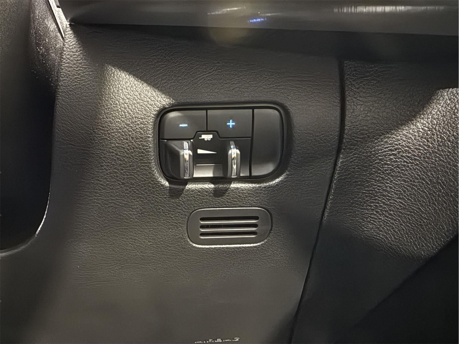 2024 Jeep Wagoneer L Series II Carbide