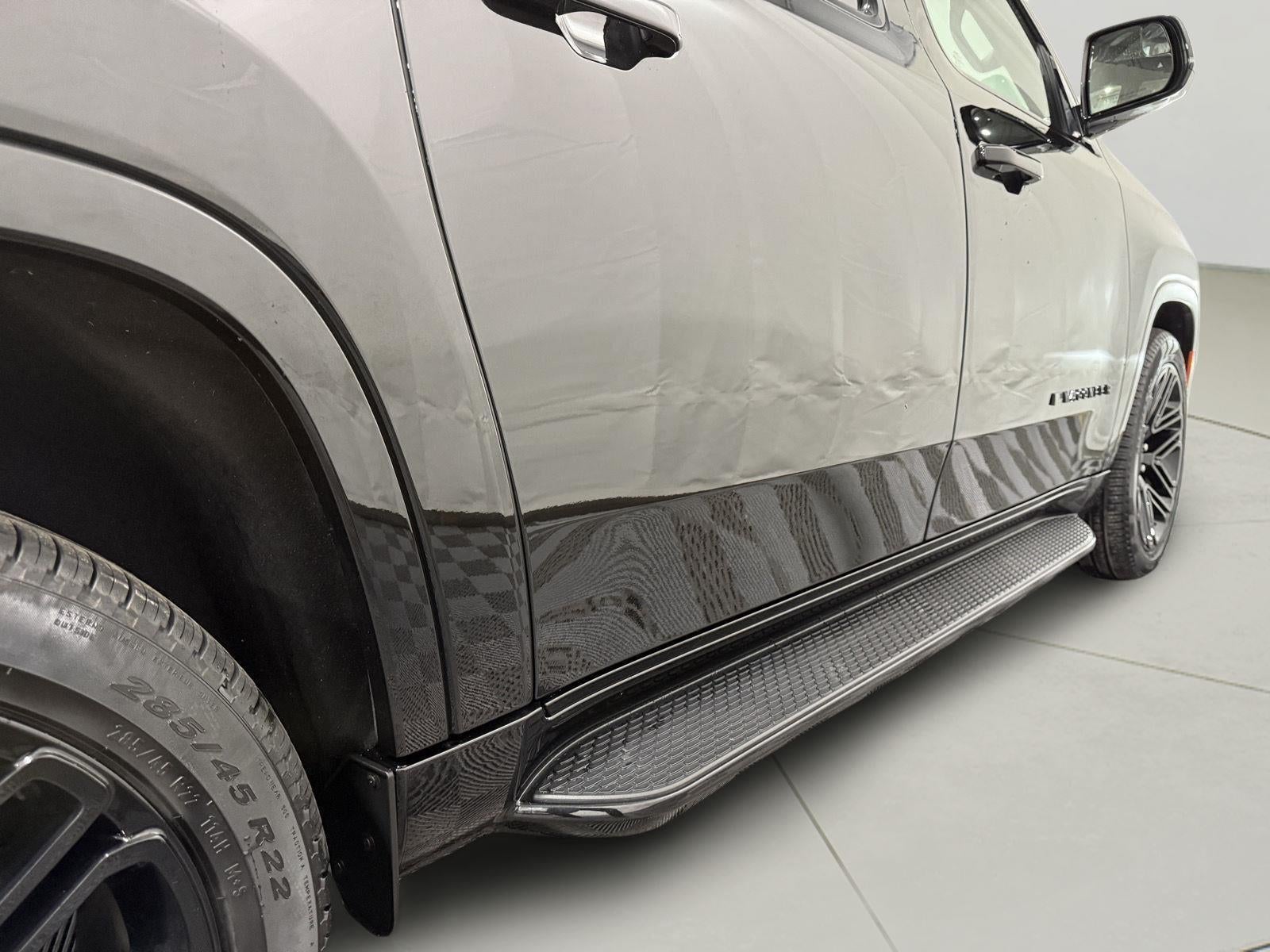2024 Jeep Wagoneer L Series II Carbide