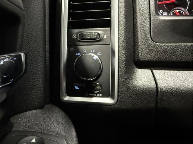 2022 RAM 1500 Classic Warlock Quad Cab 4x4 6'4' Box