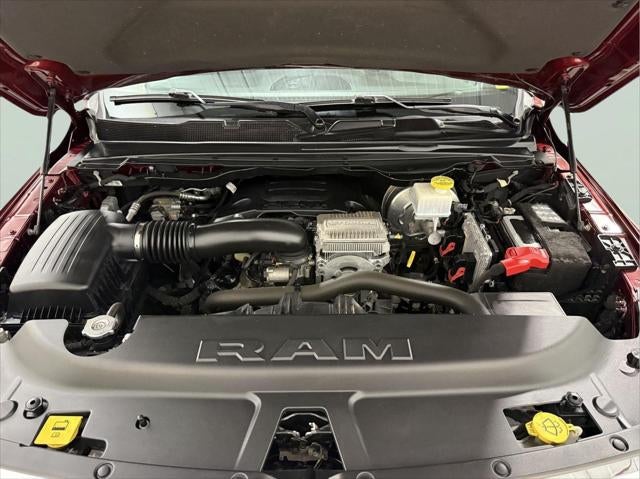 2021 RAM 1500 Big Horn Crew Cab 4x4 5'7' Box