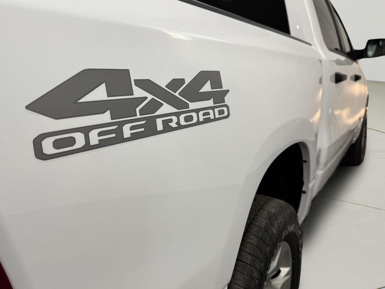 2023 RAM 1500 Big Horn Crew Cab 4x4 5'7' Box
