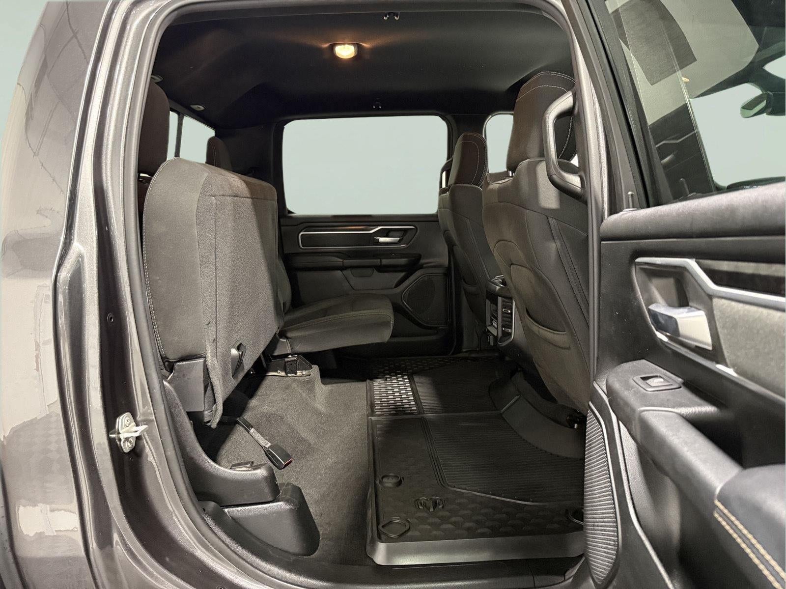 2021 RAM 1500 Big Horn Crew Cab 4x4 6'4' Box