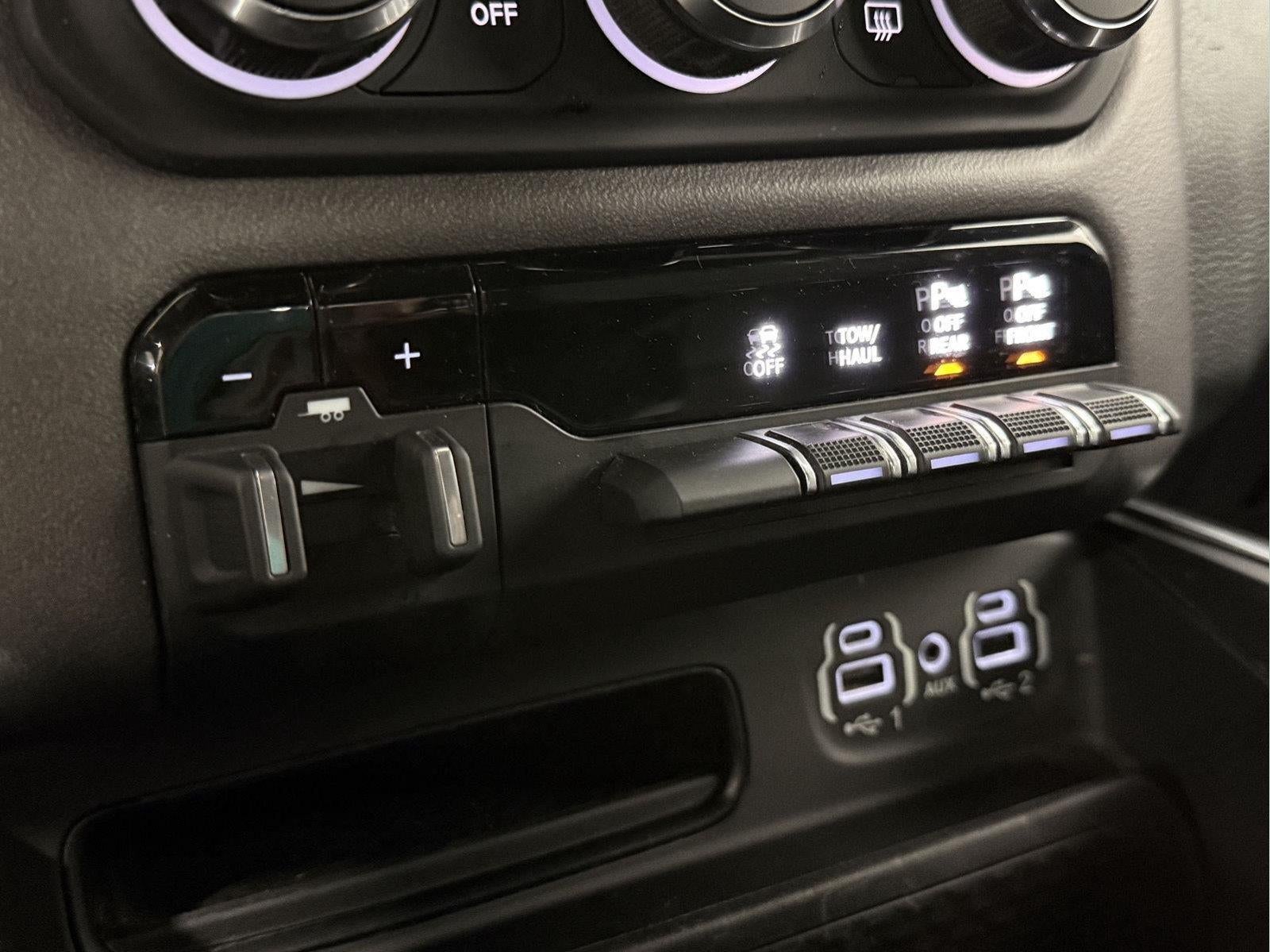 2021 RAM 1500 Big Horn Crew Cab 4x4 6'4' Box