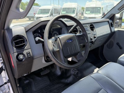 2015 Ford F-350 Chassis XL