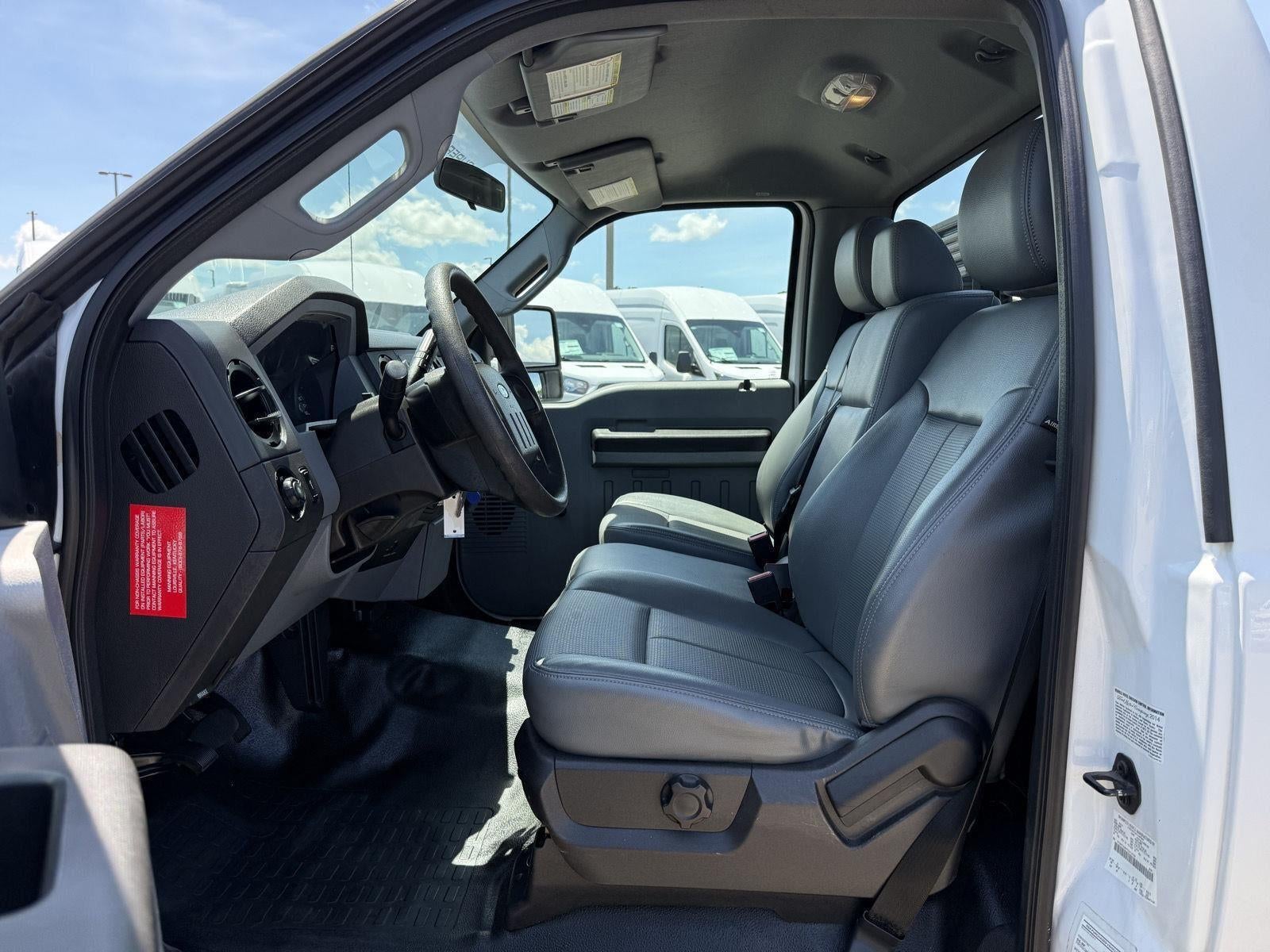 2015 Ford F-350 Chassis XL