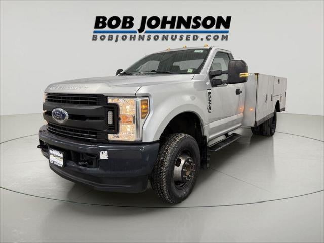 2018 Ford F-350 Chassis XL
