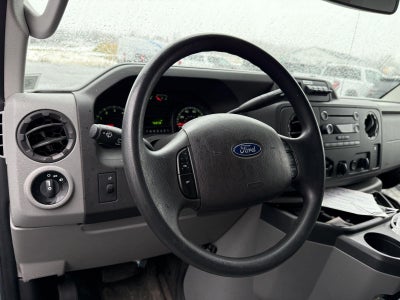 2019 Ford E-450 Cutaway E-450 DRW 158 WB
