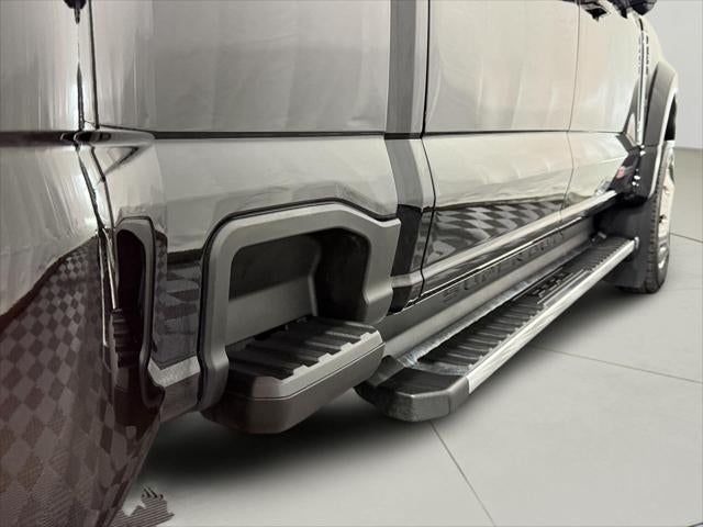 2023 Ford F-450 LARIAT