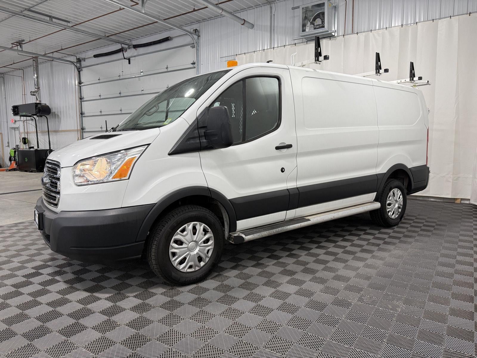 2018 Ford Transit-250 T-250 130 Low Rf 9000 GVWR Swing-Out RH Dr