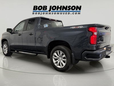 2020 Chevrolet Silverado 1500 4WD Double Cab Standard Bed Custom
