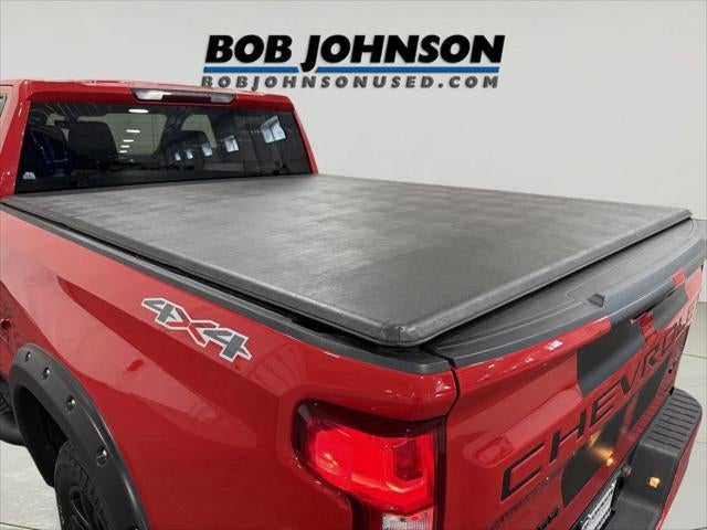 2021 Chevrolet Silverado 1500 4WD Double Cab Standard Bed Custom
