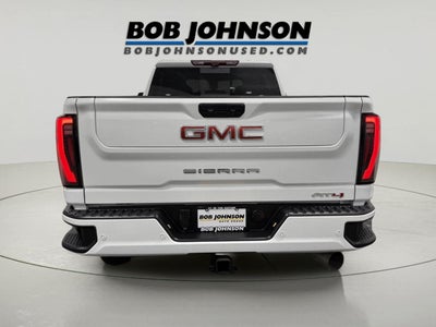 2024 GMC Sierra 2500HD 4WD Crew Cab Standard Bed AT4