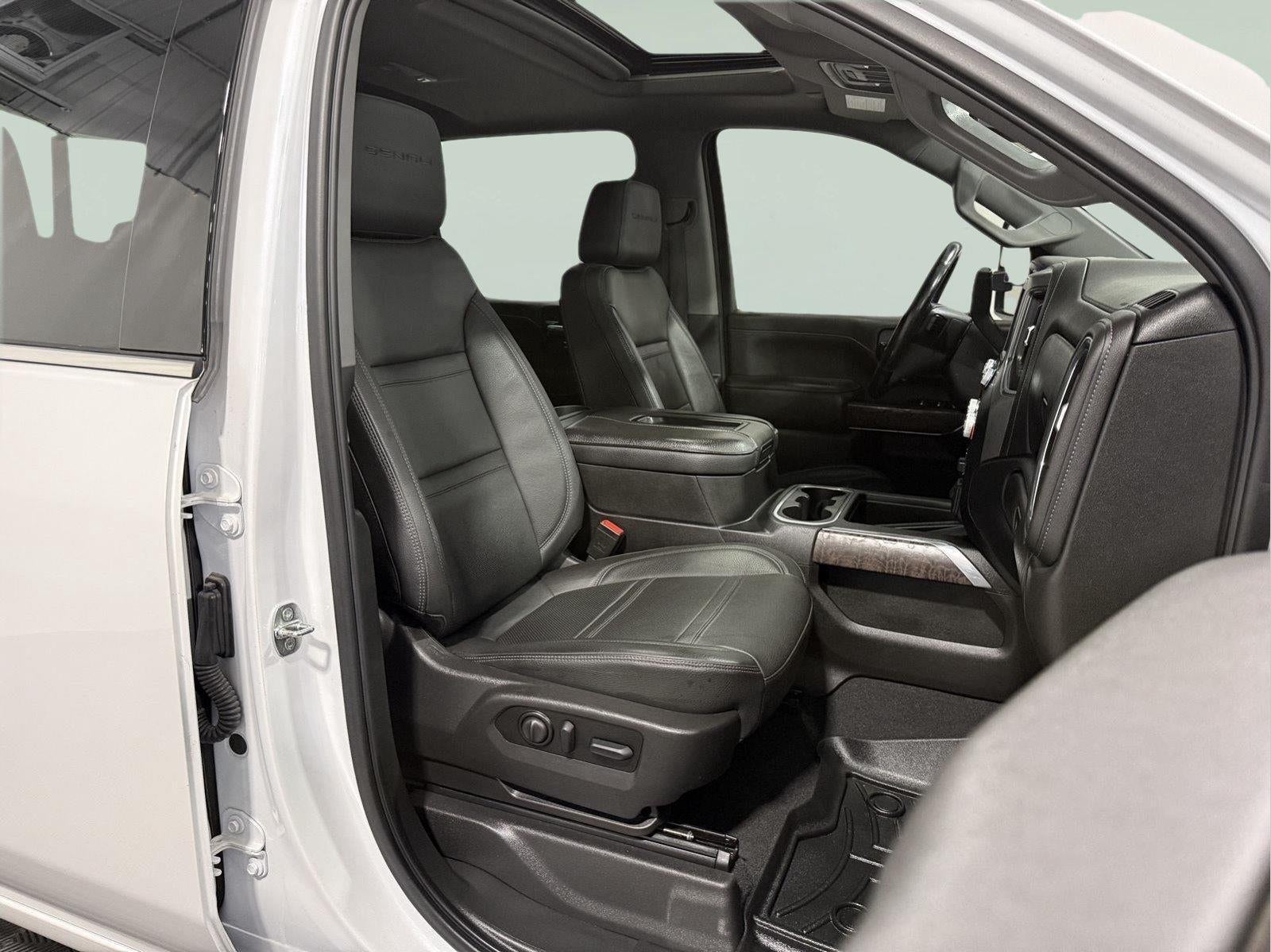 2022 GMC Sierra 2500HD 4WD Crew Cab Standard Bed Denali