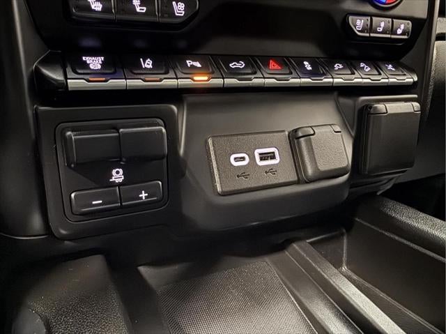 2022 GMC Sierra 2500HD 4WD Crew Cab Standard Bed Denali