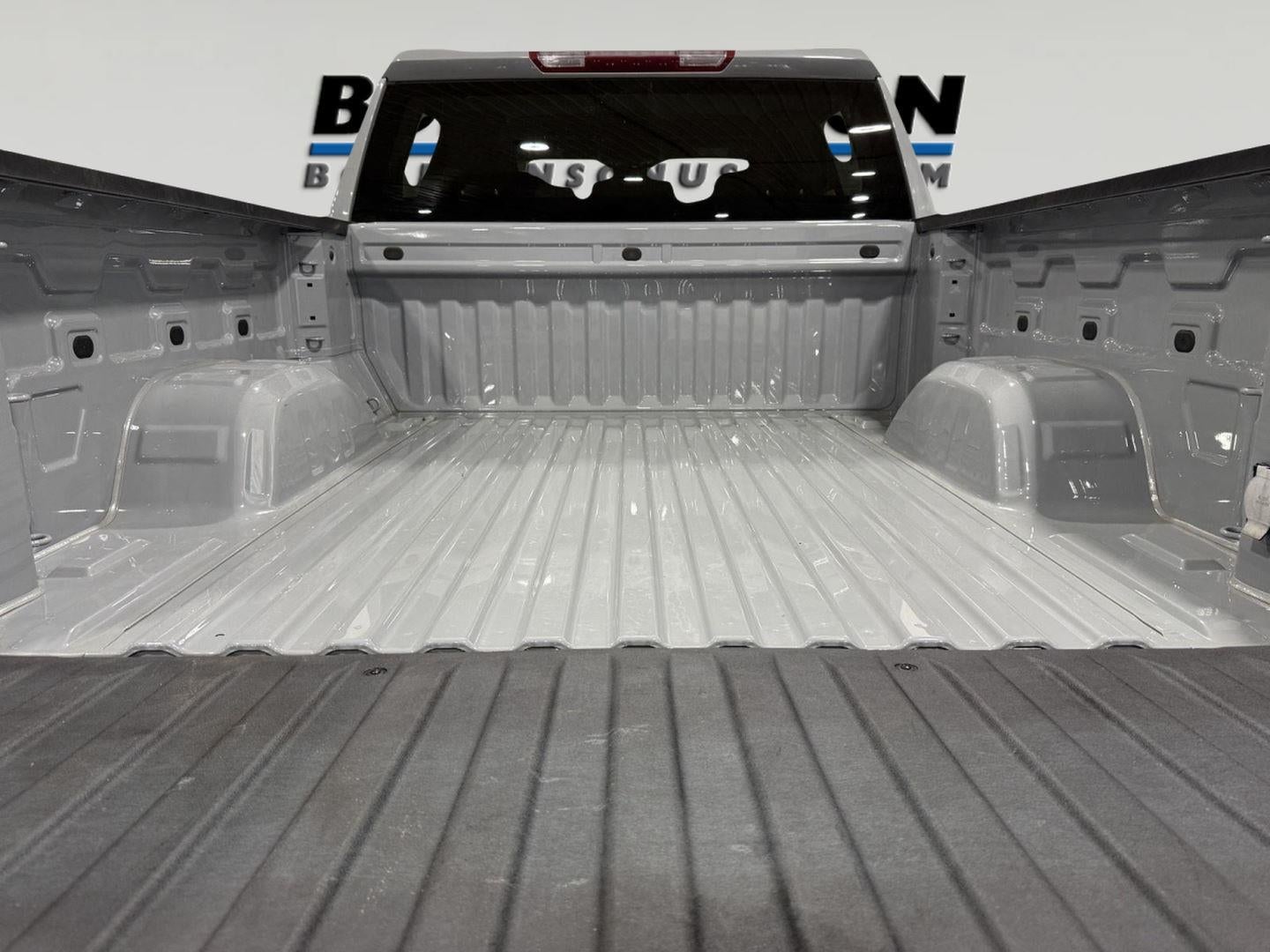 2024 GMC Sierra 1500 4WD Crew Cab Short Box Elevation with 3VL