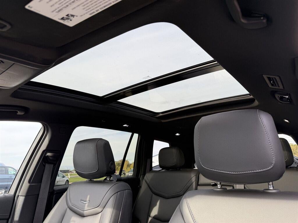 2024 Cadillac XT6 Luxury