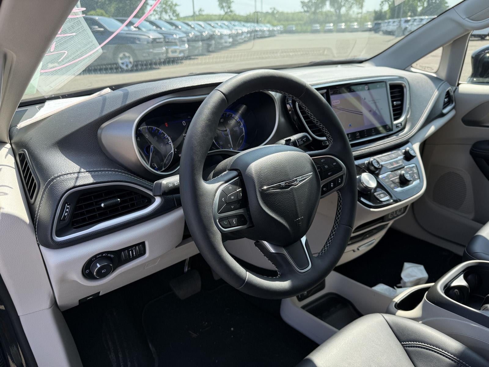 2024 Chrysler Pacifica Touring L AWD