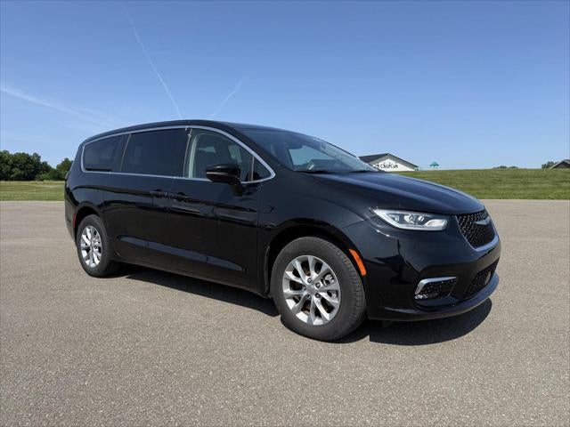 2024 Chrysler Pacifica Touring L AWD