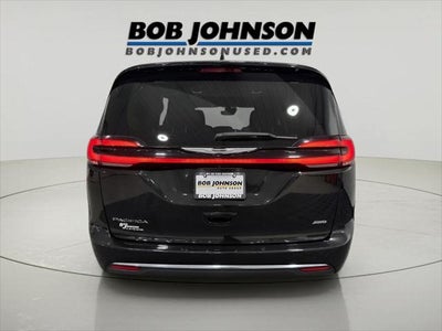2022 Chrysler Pacifica Touring L AWD