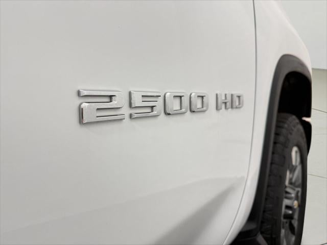 2025 Chevrolet Silverado 2500HD 4WD Crew Cab Standard Bed Custom