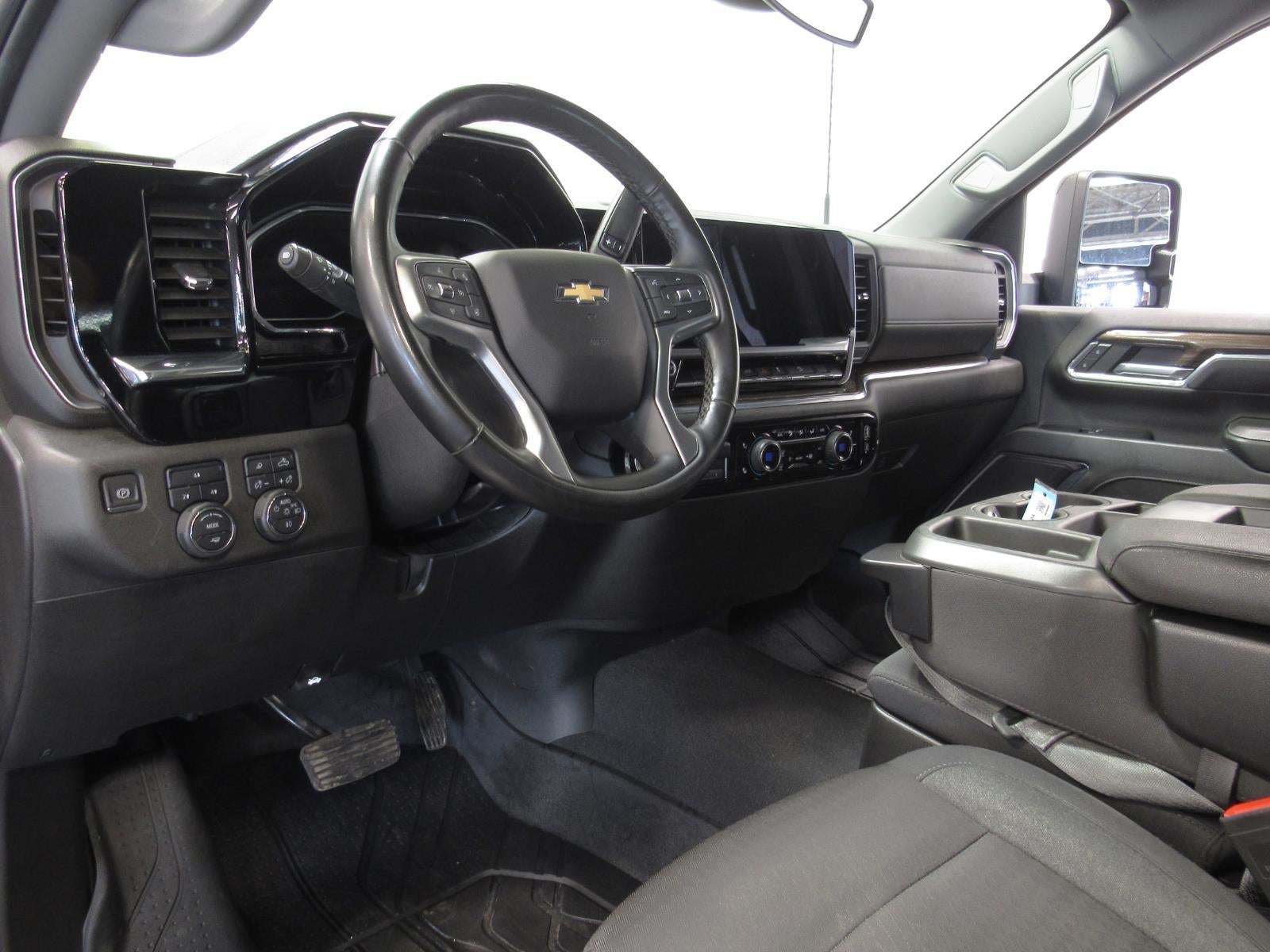 2024 Chevrolet Silverado 2500HD 4WD Crew Cab Standard Bed LT