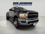 2022 RAM 3500 Tradesman Crew Cab 4x4 8' Box