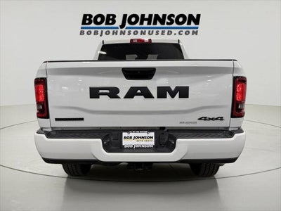 2025 RAM 2500 Big Horn Crew Cab 4x4 6'4' Box