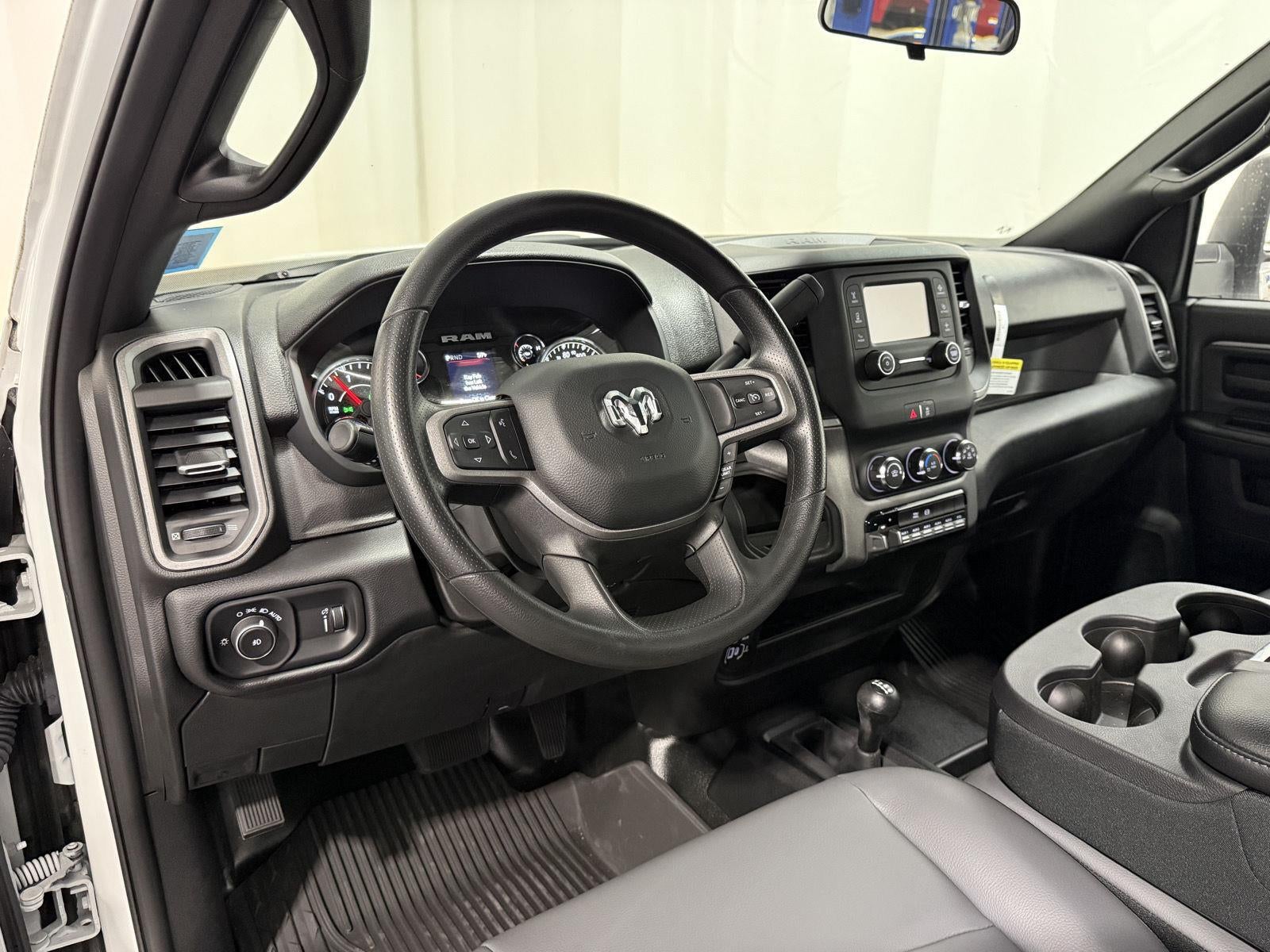 2024 RAM 5500 Chassis Tradesman/SLT