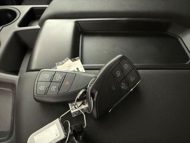 2025 GMC Sierra 1500 4WD Crew Cab Short Box Elevation with 3VL